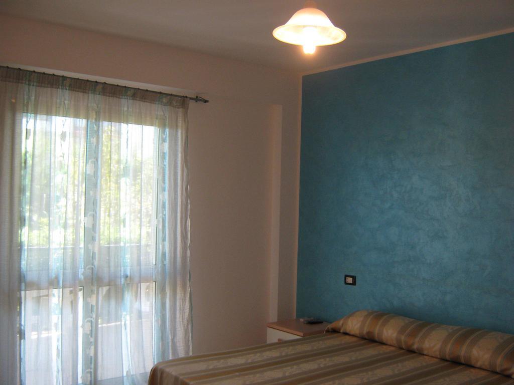 Bed And Breakfast Cirelli Скалея Номер фото